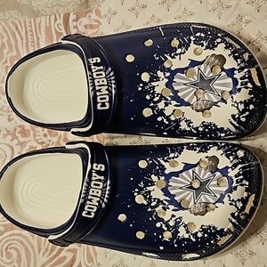 Dallas cowboys crocs mens size 12